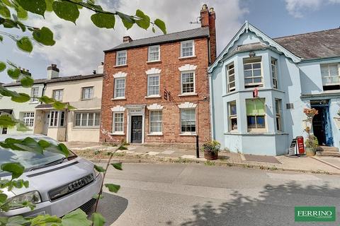 5 bedroom terraced house for sale, High Street, Newnham, Gloucestershire. GL14 1BY