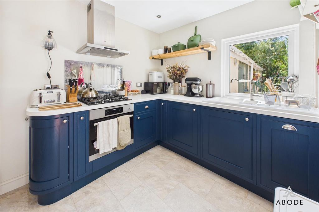 CAM04913 G0-PR0045-STILL003.jpg