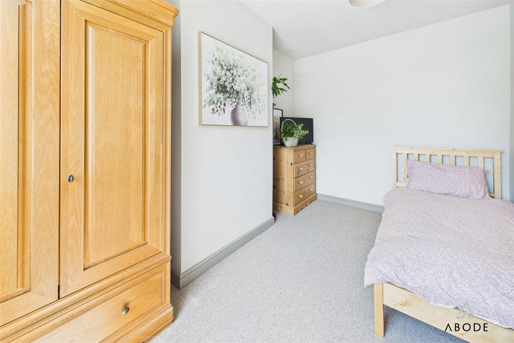 CAM04913 G0-PR0045-STILL009.jpg