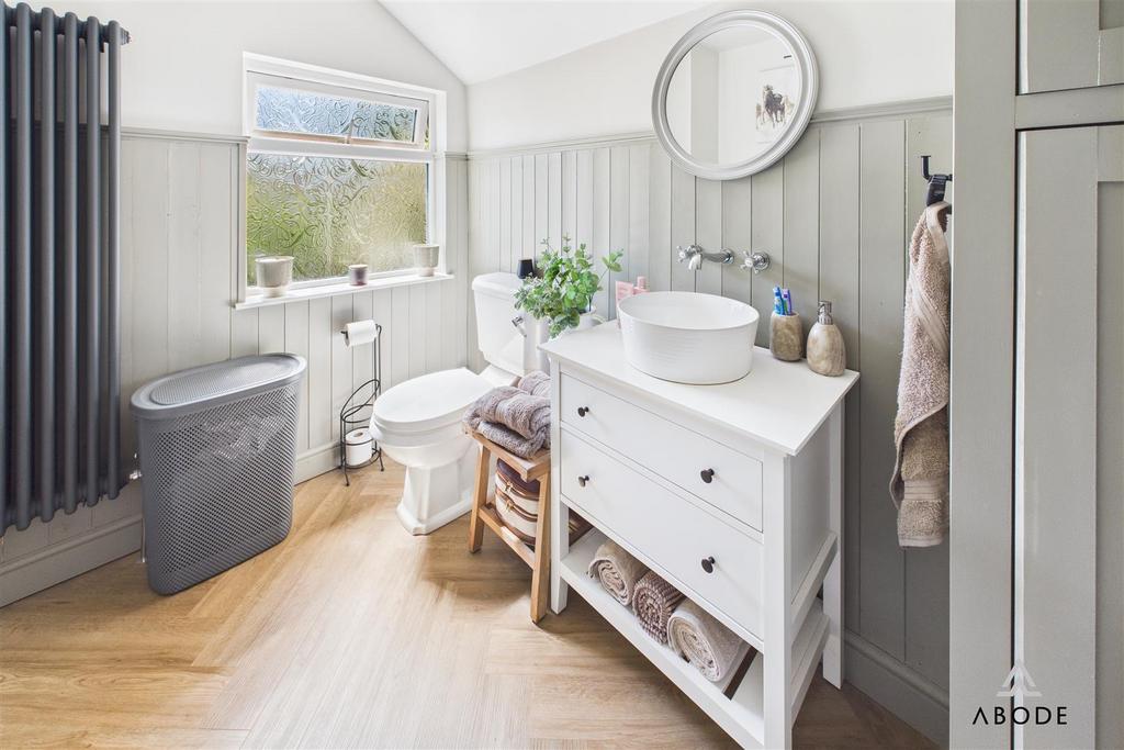 CAM04913 G0-PR0045-STILL006.jpg