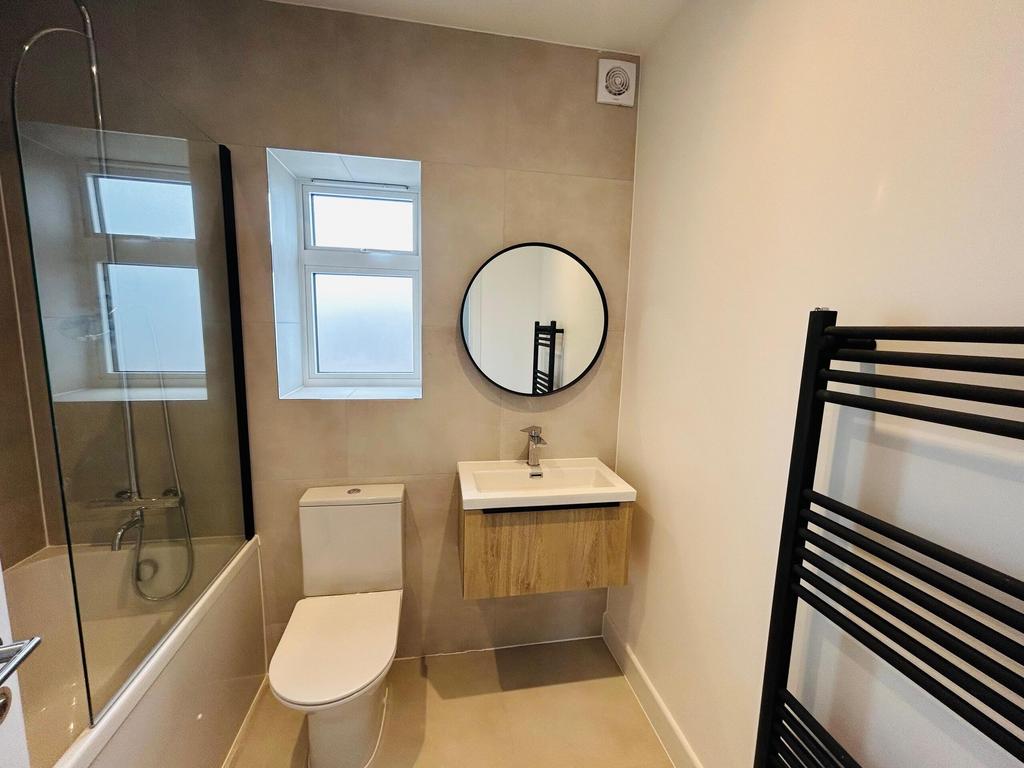 Whats App Image 2025-08-18 at 16.31.19 84d5c621