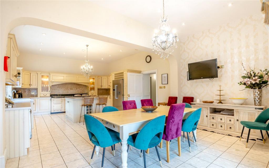 Kitchen/Dinning