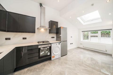 5 bedroom house to rent, Killyon Terrace, London SW8