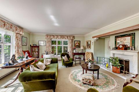 4 bedroom detached house for sale, Priests Lane, Shenfield, Brentwood, Essex