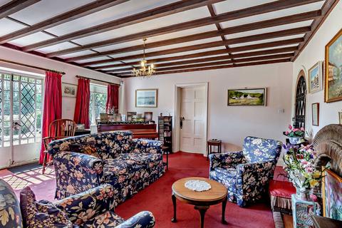 4 bedroom detached house for sale, Priests Lane, Shenfield, Brentwood, Essex