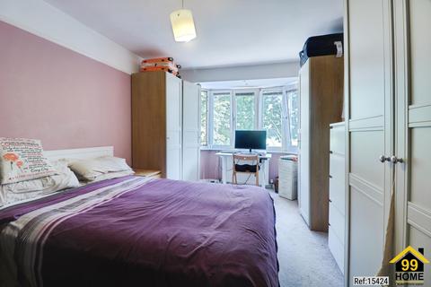 6 bedroom semi-detached house for sale, Beverley way, London, SW20