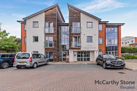 1 bedroom apartment for sale, Fleet Road, Fleet, GU51 3FS