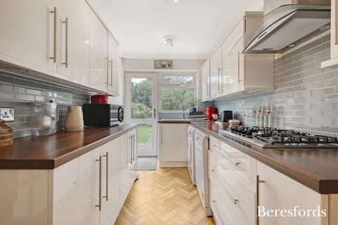 49 Warley Mount, Warley, Brentwood, CM14 5EP