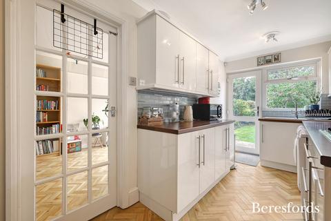 49 Warley Mount, Warley, Brentwood, CM14 5EP