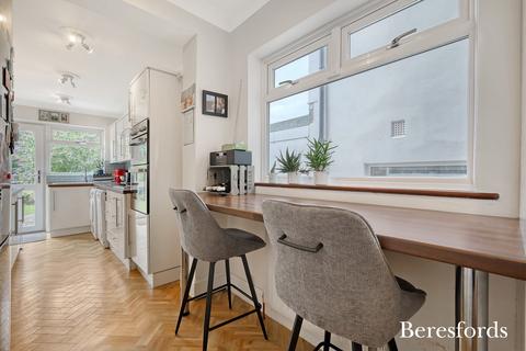 49 Warley Mount, Warley, Brentwood, CM14 5EP