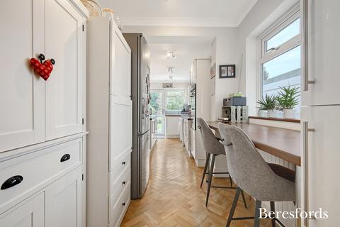 49 Warley Mount, Warley, Brentwood, CM14 5EP