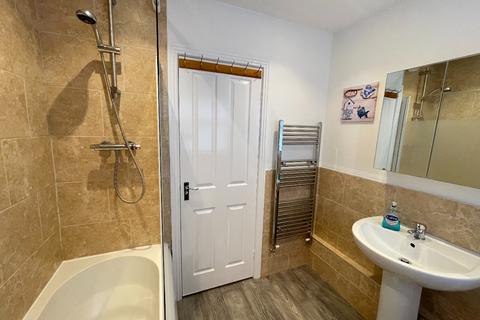 undefined, Marine Ave, Whitley Bay, *. HOLIDAY LET APARTMENT *