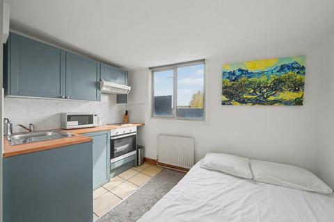 undefined, West Cromwell Road, Earls Court, SW5