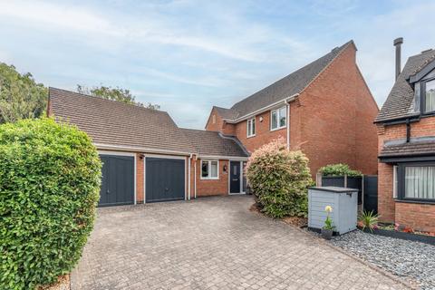 5 bedroom detached house for sale, Kenneth Vincent Close, Crabbs Cross, Redditch, B97