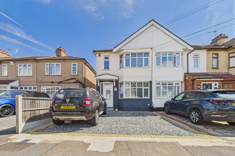 3 bedroom end of terrace house for sale, Grange Road, Aveley, South Ockendon, Essex, RM15 4ER
