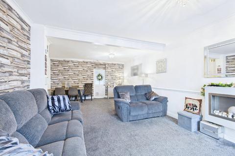 3 bedroom end of terrace house for sale, Grange Road, Aveley, South Ockendon, Essex, RM15 4ER