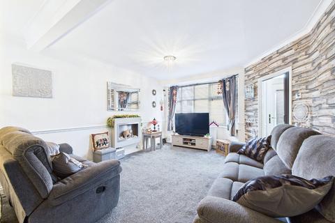 3 bedroom end of terrace house for sale, Grange Road, Aveley, South Ockendon, Essex, RM15 4ER