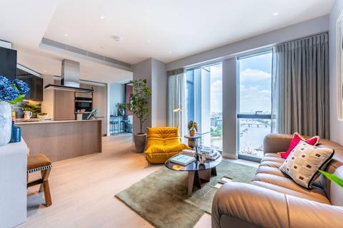 2 bedroom flat for sale, River Park Tower, Thames City, London SW8