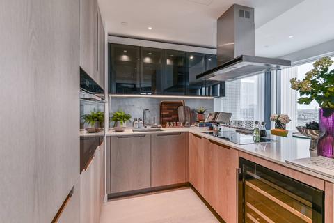 3 bedroom flat for sale, River Park Tower, Thames City, London SW8