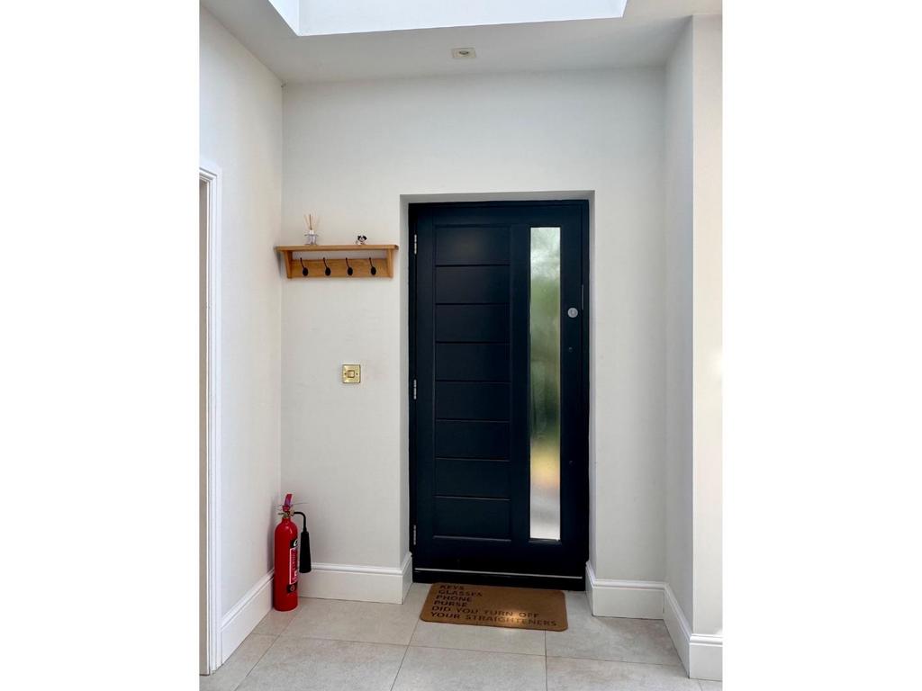 Apartment 1 - Entrance Hall