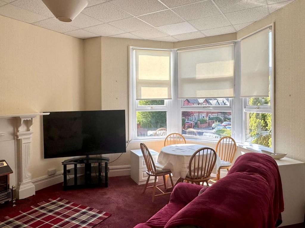 Apartment 2 - Lounge/Dining/Kitchen