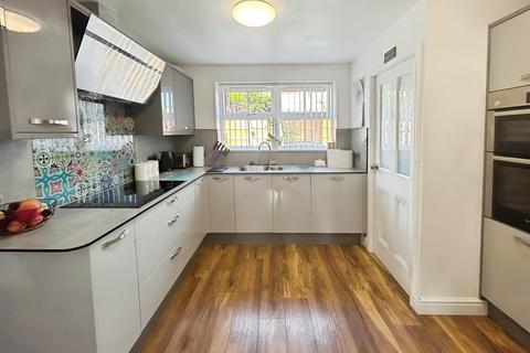 undefined, Larch Court , Gainsborough