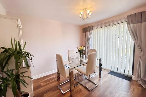 undefined, Larch Court , Gainsborough