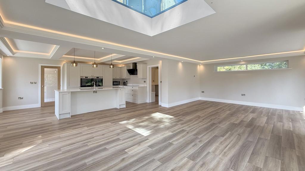 Kitchen/family room
