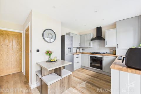 11 Pasture Gardens, Norton, Doncaster, DN6 9GH