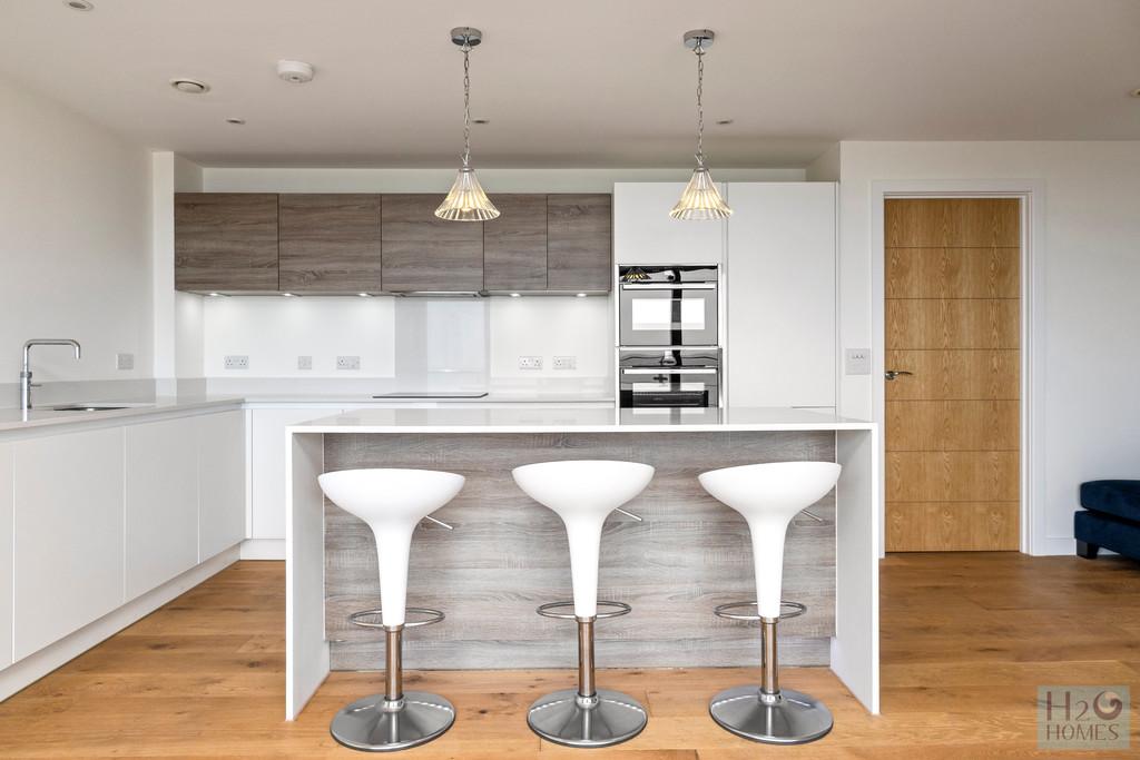 Kingsway 191, flat 5-010