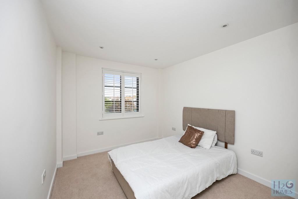 Kingsway 191, flat 5-016