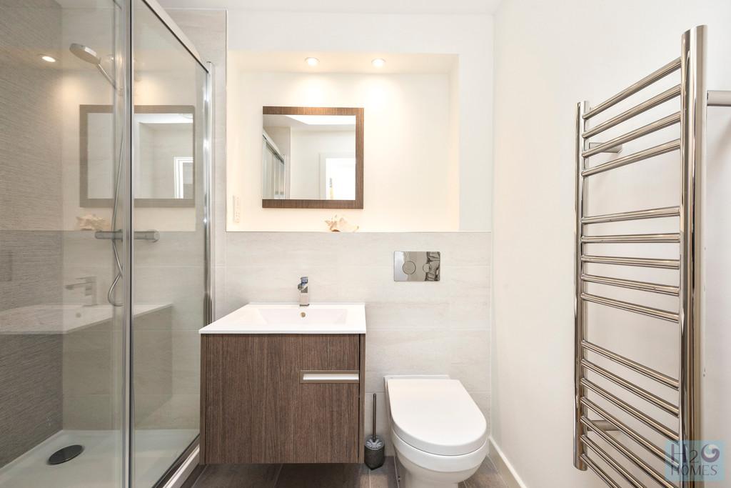 Kingsway 191, flat 5-018