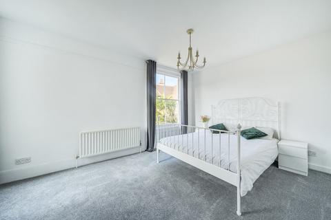 Flat 3, Westcroft Court, 59 Westcroft Road, Carshalton, SM5 2AU