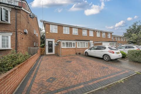 Bucklers Way, Carshalton
