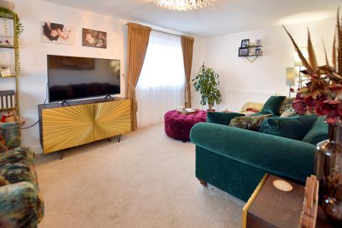 3 bedroom detached house for sale, Hazelnut Way, Louth LN11 7BZ