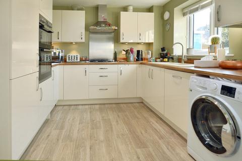 3 bedroom detached house for sale, Hazelnut Way, Louth LN11 7BZ