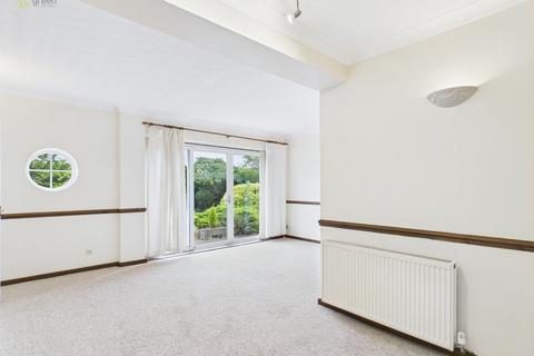 38 Sharrat Field, Sutton Coldfield, B75 6QX