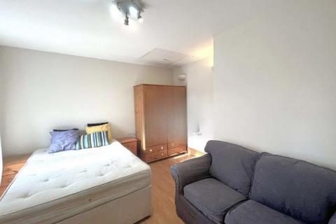 undefined, Balham, London