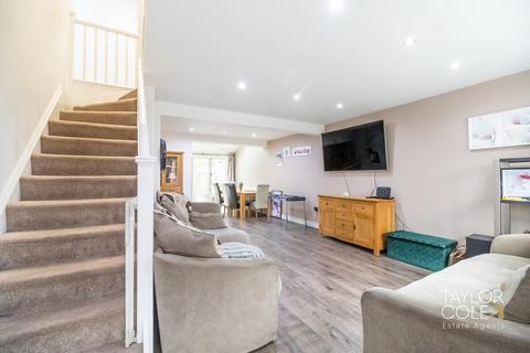 4 bedroom semi-detached house for sale, Suffolk Way, Tamworth