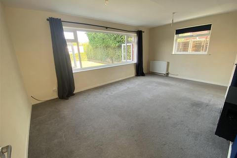 3 bedroom semi-detached house for sale, St. Davids Close, Stourport-On-Severn