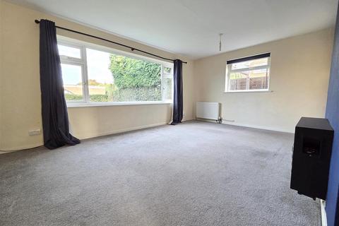 3 bedroom semi-detached house for sale, St. Davids Close, Stourport-On-Severn