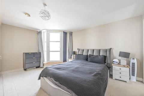 2 bedroom flat for sale, Manchester Road, E14, Docklands, London, E14