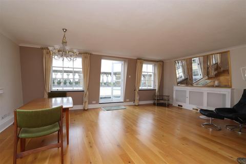 3 bedroom penthouse for sale, Thorndon Park, Ingrave, Brentwood