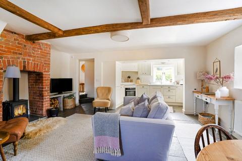 2 bedroom end of terrace house for sale, Stretton On Fosse, Moreton In Marsh, Gloucestershire, GL56