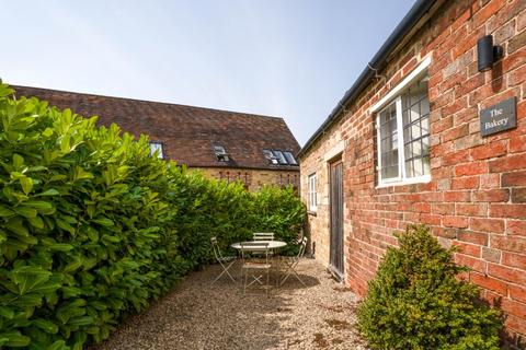 2 bedroom end of terrace house for sale, Stretton On Fosse, Moreton In Marsh, Gloucestershire, GL56