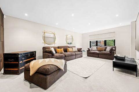 undefined, Meadow Drive, Prestbury SK10
