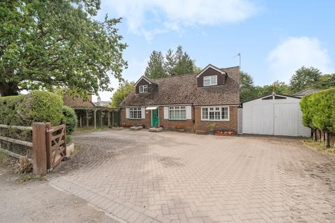 4 bedroom bungalow for sale, Heath Mill Lane, Worplesdon, GU3