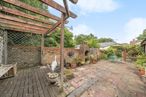 4 bedroom bungalow for sale, Heath Mill Lane, Worplesdon, GU3