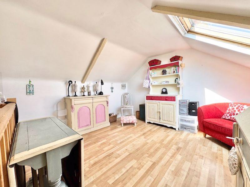 Loft room, /...