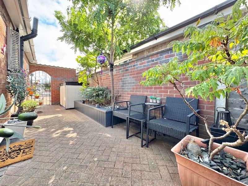 Side garden view 2